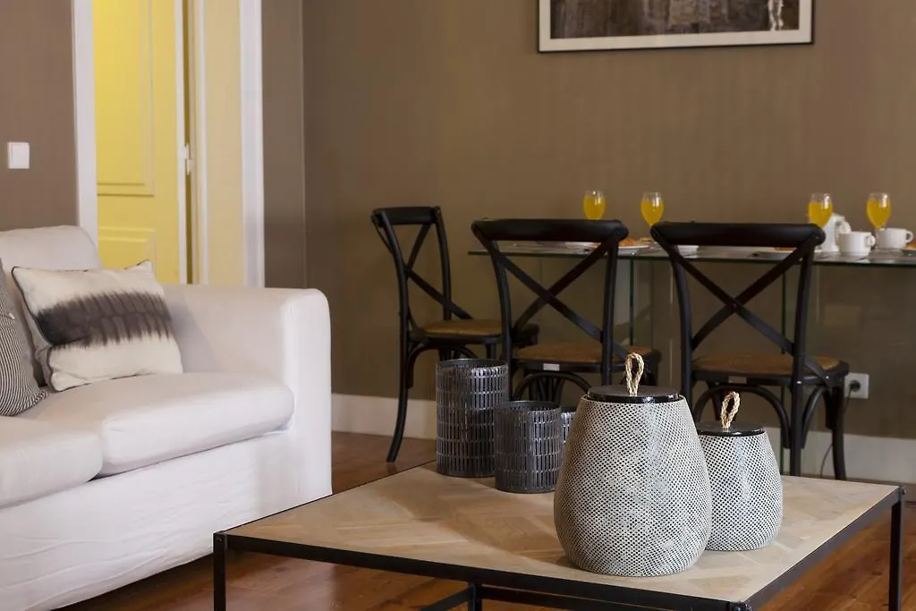 Altido Downtown Pier Apartments